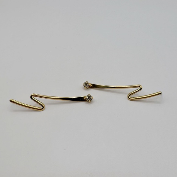 VINTAGE Gold-Tone Crystal Zig Zag Earrings - Picture 5 of 11
